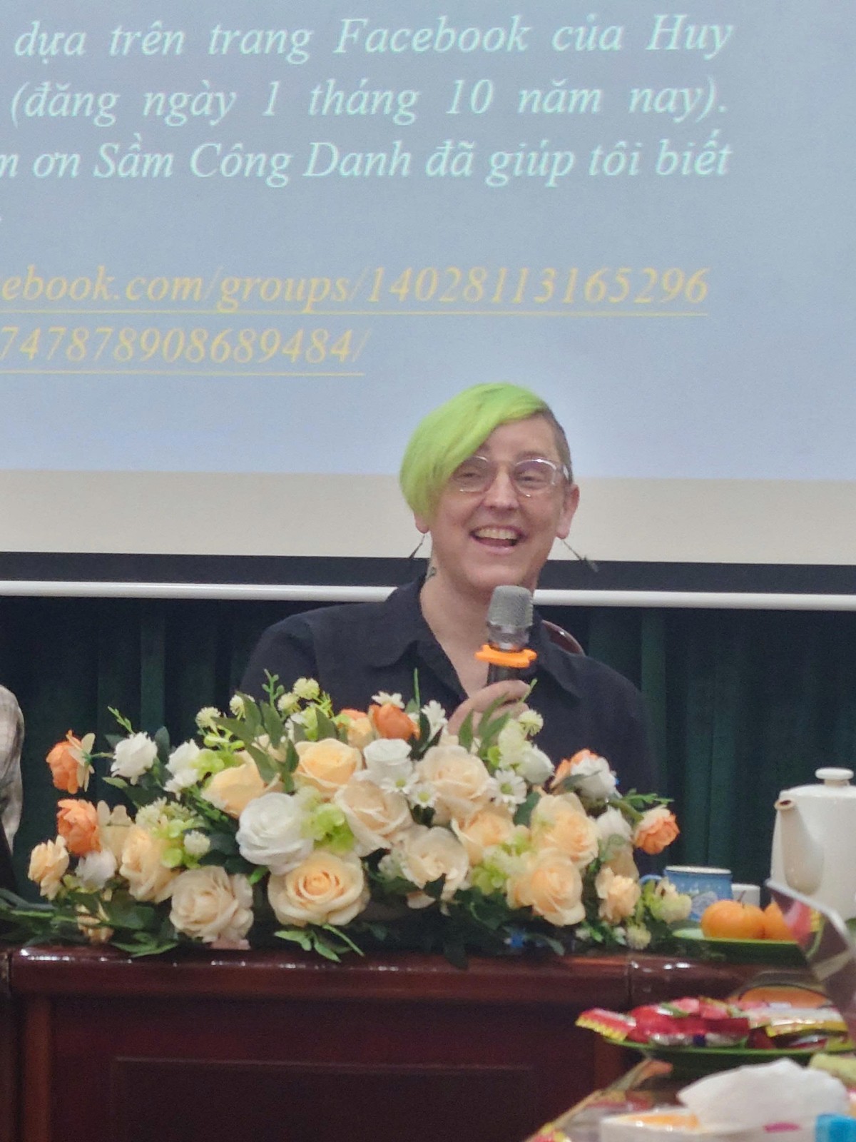 Từ thư tịch cổ đến thực địa: một cách tiếp cận mới với dân tộc chí Từ thư tịch cổ đến thực địa: một cách tiếp cận mới với dân tộc chí